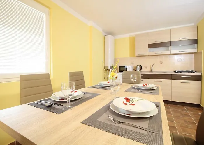 Vcelka Hranice u Novych Hradu